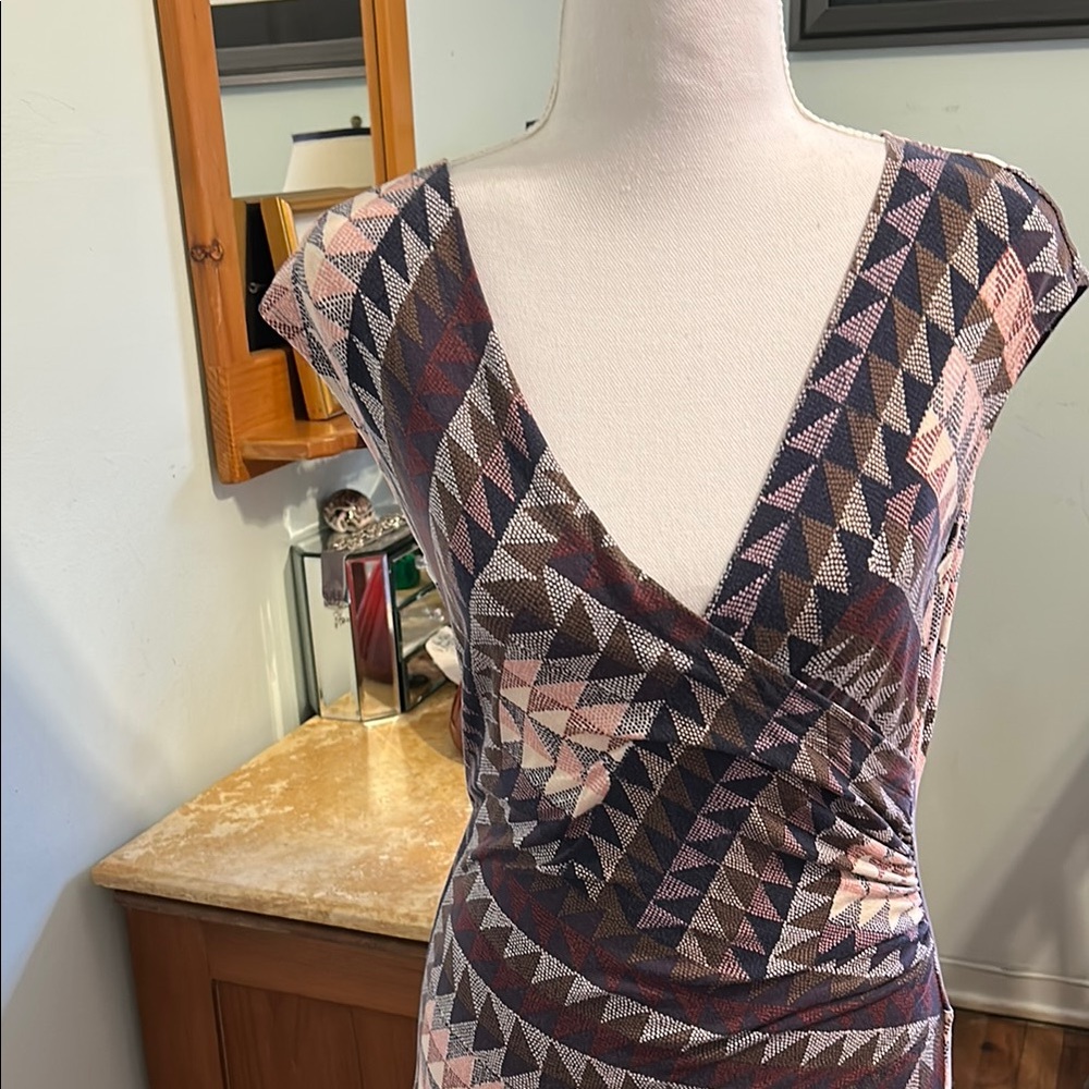 Geometric Patterned Dress - Picture 10 of 16